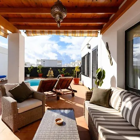 Alfredina * Yaiza (Lanzarote)