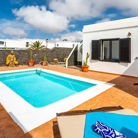 Alfredina Yaiza (Lanzarote)